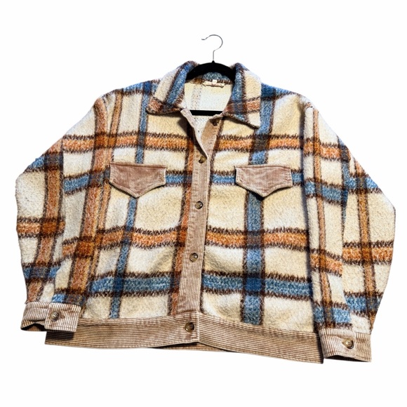 Cozy Plaid Sherpa Jacket w/ Corduroy Trim – Soft Fluffy Shacket Style (M) - Picture 7 of 9